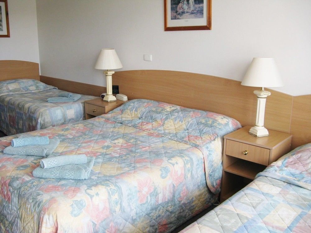 White Manor Motel คูมา ภายนอก รูปภาพ
